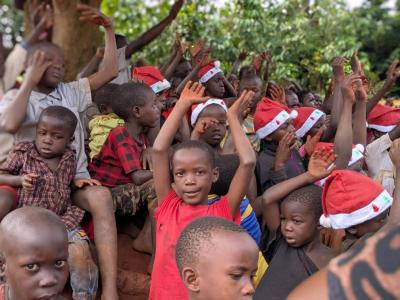 Helping orphans and homeless children_Your support can change lives